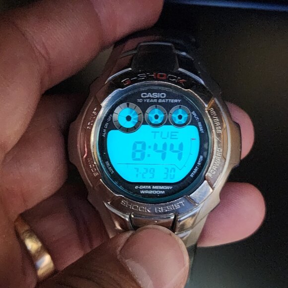 Casio G Shock Stainless and black - Picture 4 of 11